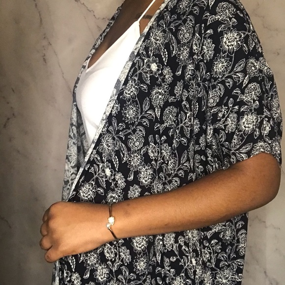 Floral kimono - Picture 4 of 5